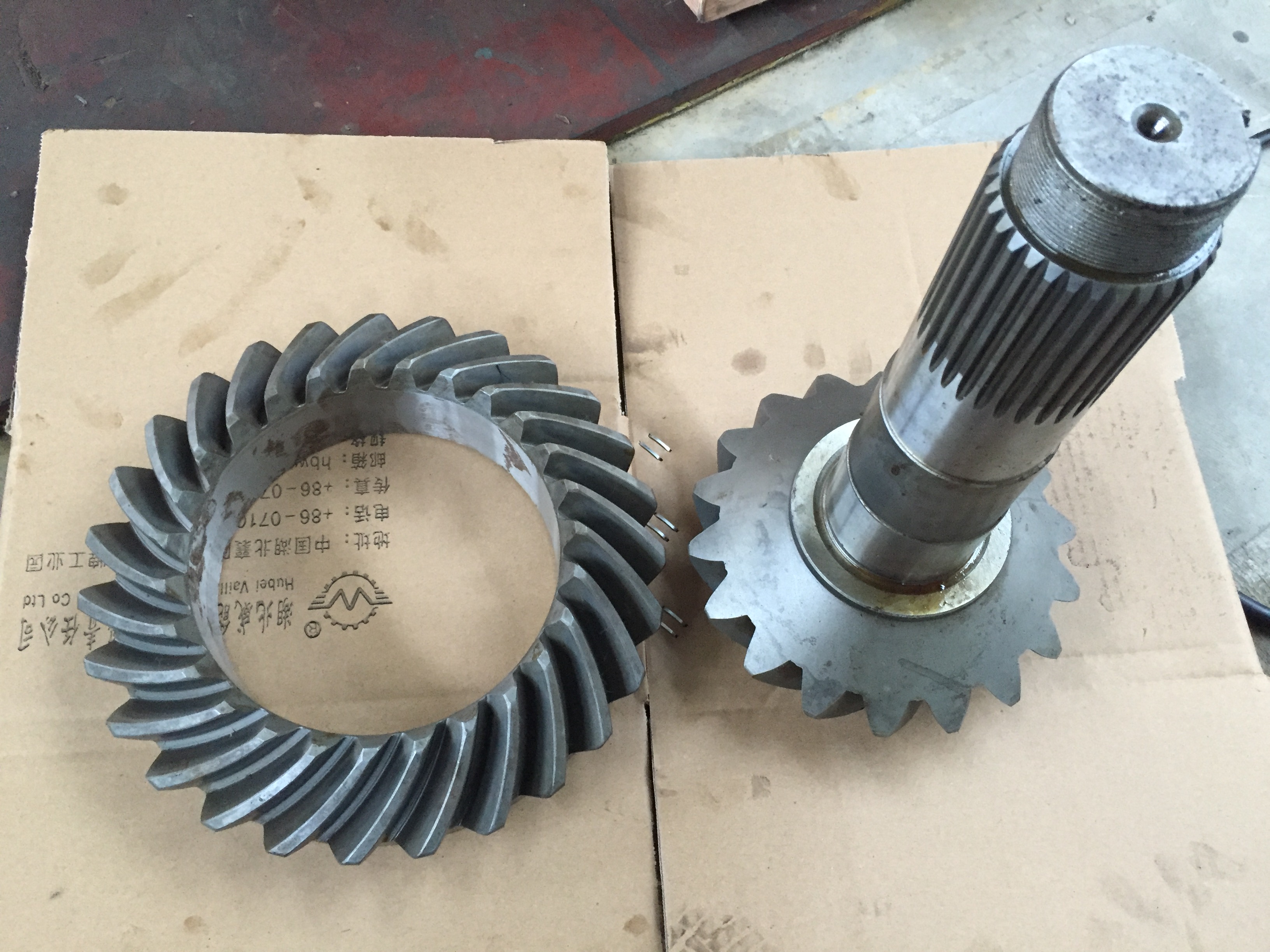 螺旋主被动伞齿轮