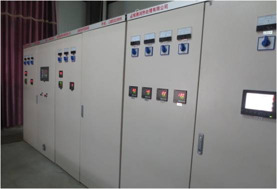 热处理自动控制室